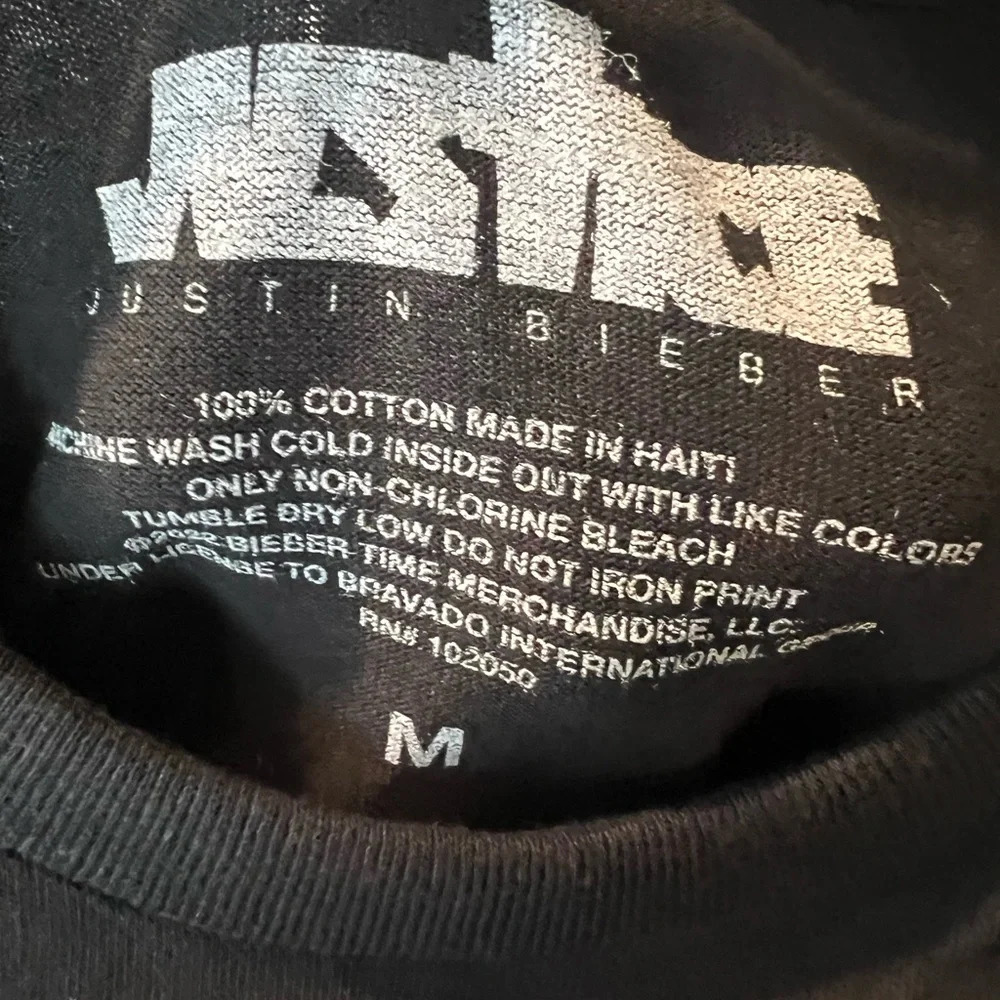 Official Justin Bieber Justice Tour merch tour shirt size medium - Picture 4 of 4